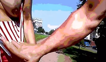 یک زن خانه دار بی گناه با ناله های فوق العاده Creampie عمیق بی بی سی دریافت می فیلم سکسی برازرس کند