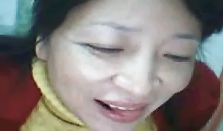 Busty فیلمسکسیبرازرس Milf لعنتی زیر سکه استخر